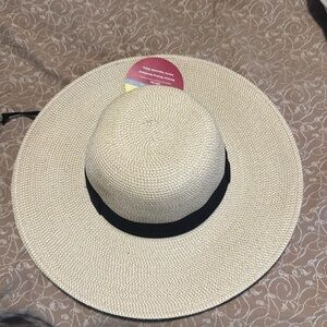 Solar Escape Woven Wide Brim Uv Grasslands Hat with Chinstrap
